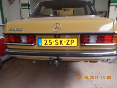 Mercedes W123 240D geel - Enkele lasplekken, dorpelkop en keienvanger