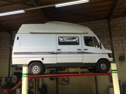 Mercedes 310D - James Cook