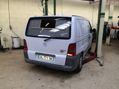 Mercedes Vito DL-771-YW Dinitrol