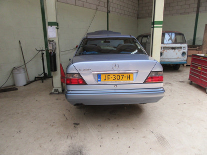 Mercedes W124 E280. JF-307-H Laswerk