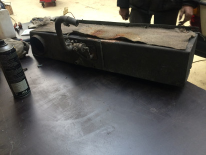 Start van de wederopbouw, schoonmaken en netjes poetsen en conserveren...